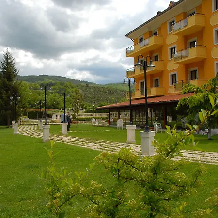 Filippone Hotel&ristorante ホテル 3*