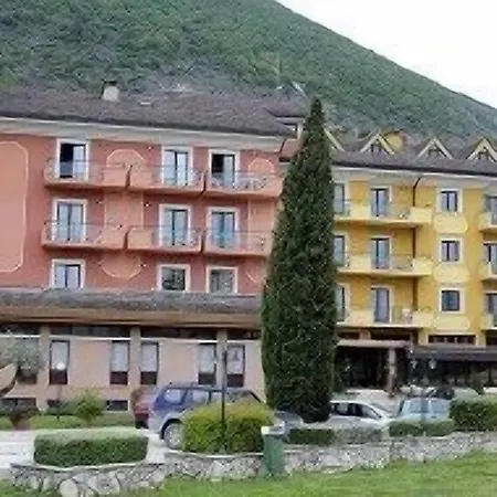 Filippone Hotel&ristorante Ξενοδοχείο Gioia Dei Marsi