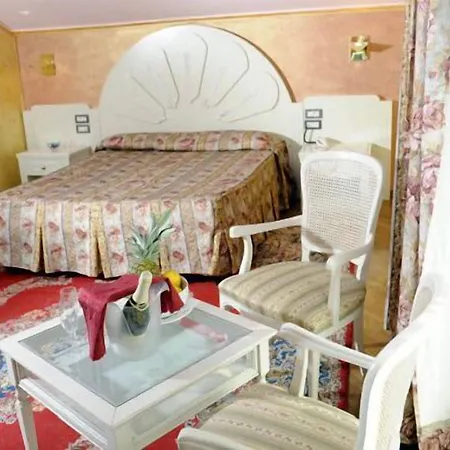 Filippone Hotel&ristorante Szálloda Gioia dei Marsi