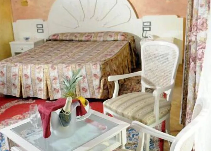 Filippone Hotel&ristorante ホテル Gioia dei Marsi