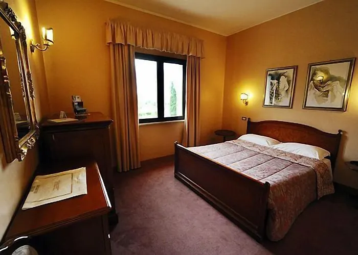 Filippone Hotel&ristorante ホテル 3*