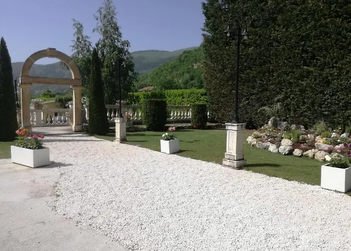 Filippone Hotel&ristorante Otel