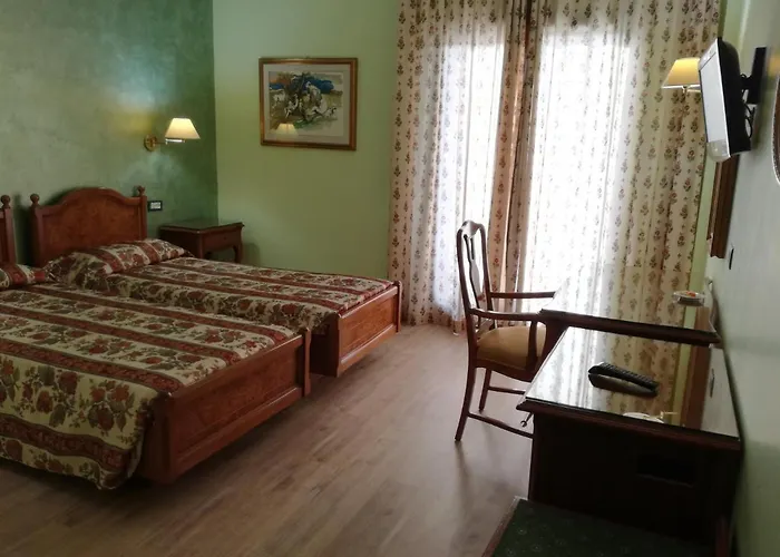 Filippone Hotel&ristorante Gioia Dei Marsi